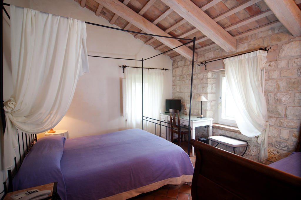 Valcastagno Relais & Residence Sirolo Oda fotoğraf