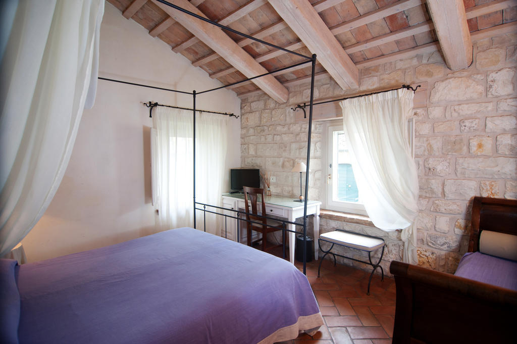 Valcastagno Relais & Residence Sirolo Oda fotoğraf